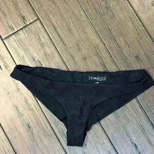 Frankie’s Bikinis ribbed bottoms black  XL
